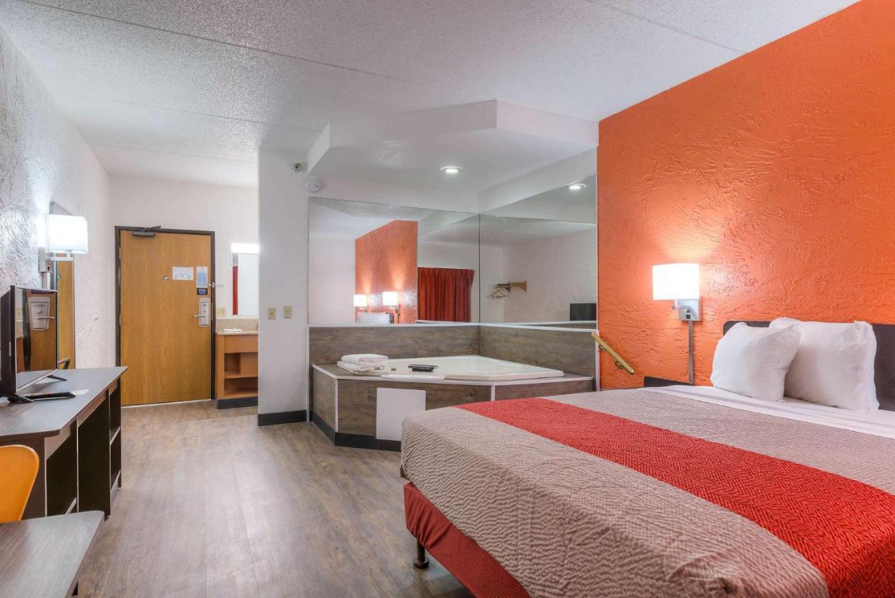 Motel 6-Bridgeview, Il Εξωτερικό φωτογραφία