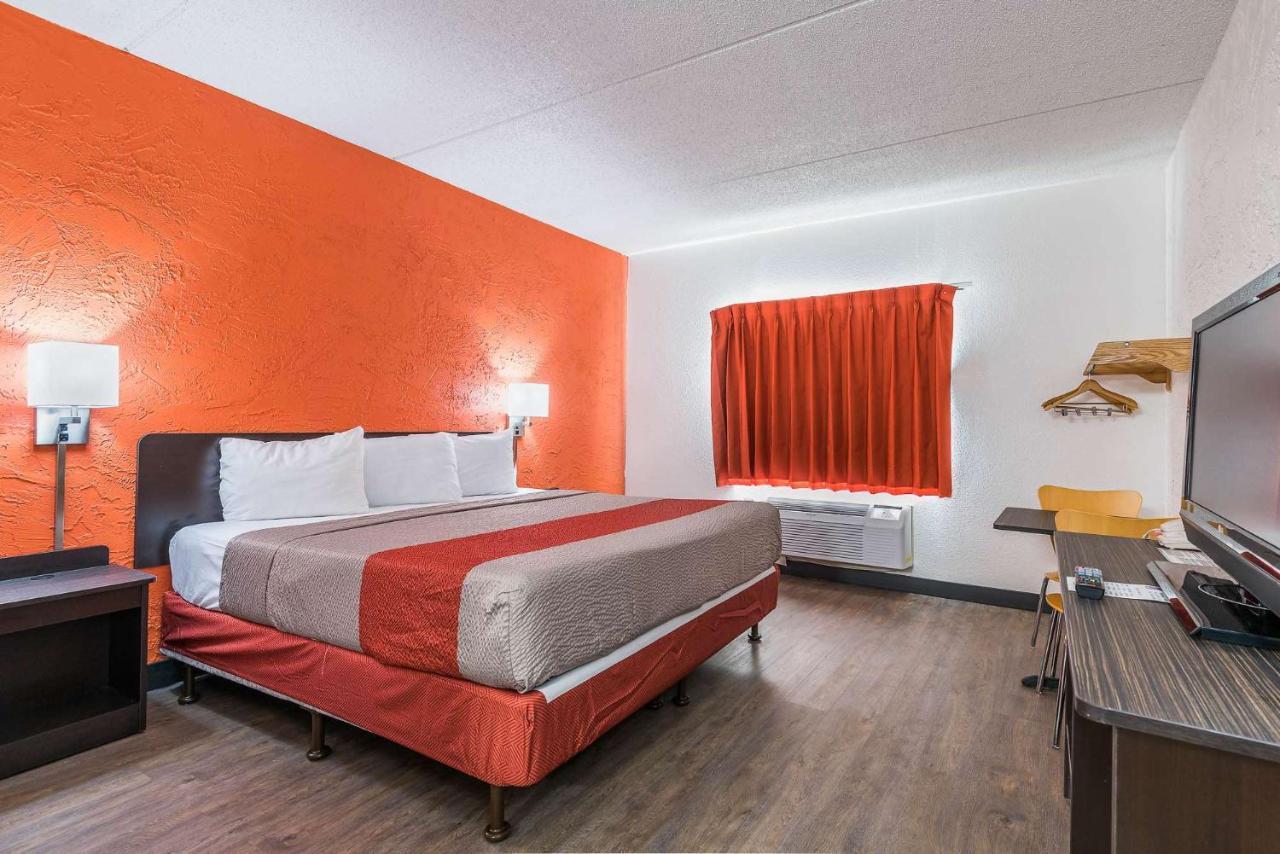 Motel 6-Bridgeview, Il Εξωτερικό φωτογραφία